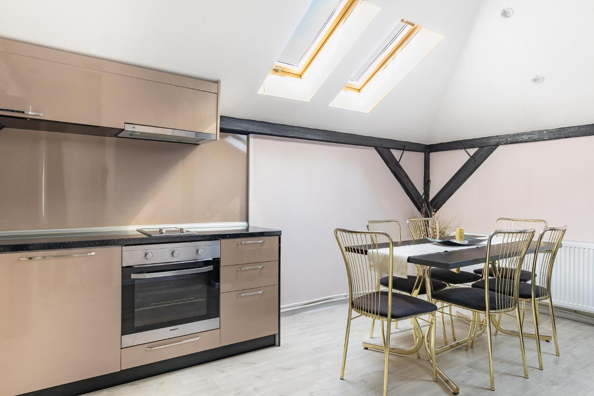 He-Ra Apartments With Free Parking スコピエ エクステリア 写真